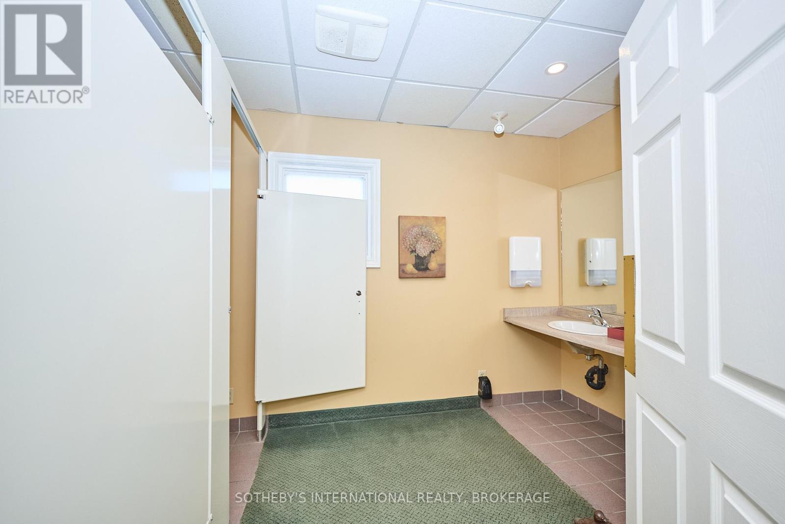 45 Court Street, St. Catharines, Ontario  L2R 4R8 - Photo 21 - X12410923