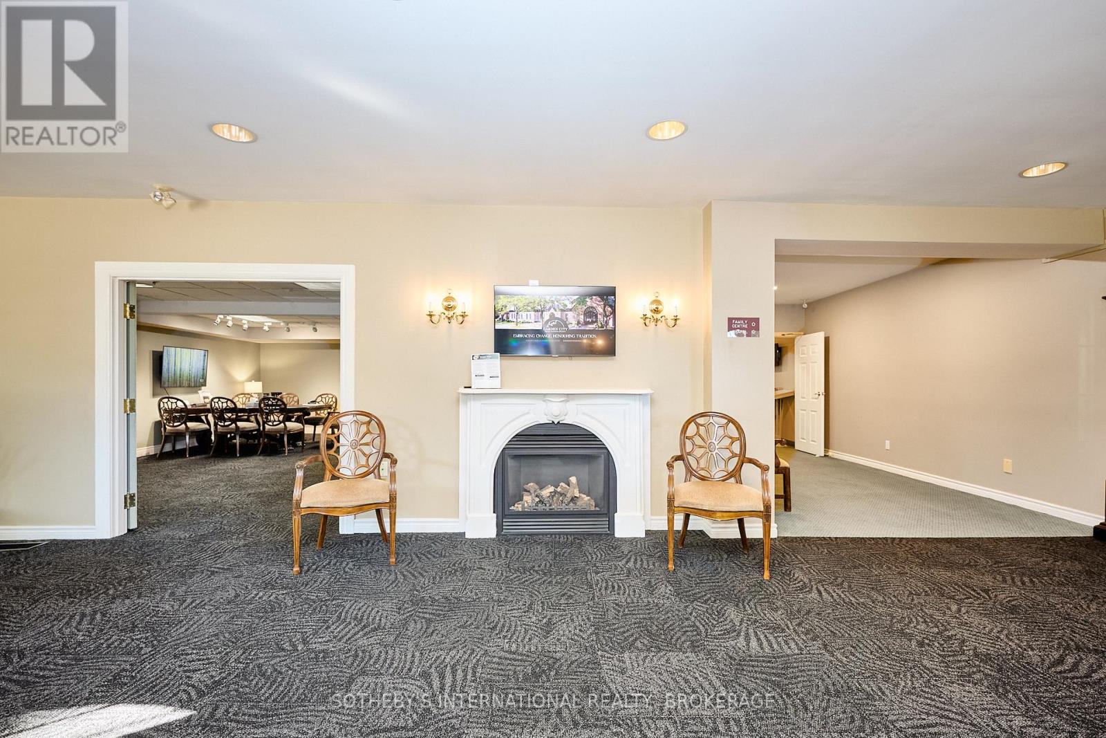 45 Court Street, St. Catharines, Ontario  L2R 4R8 - Photo 6 - X12410923