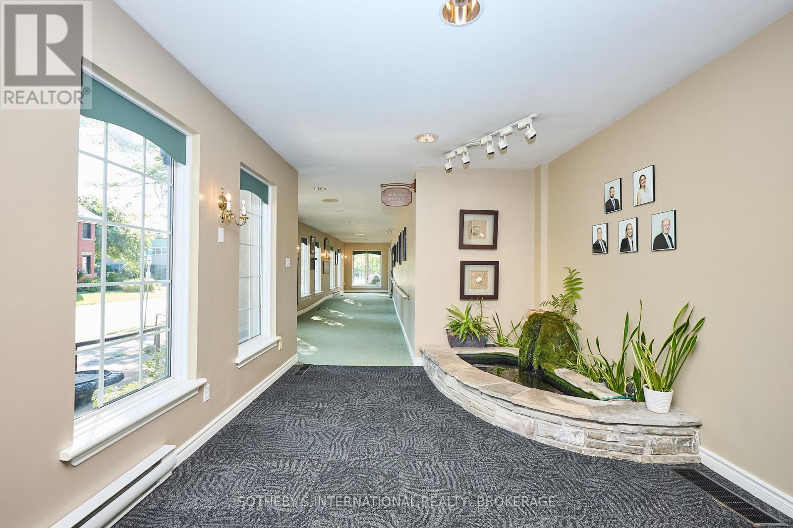 45 Court Street, St. Catharines, Ontario  L2R 4R8 - Photo 7 - X12410923