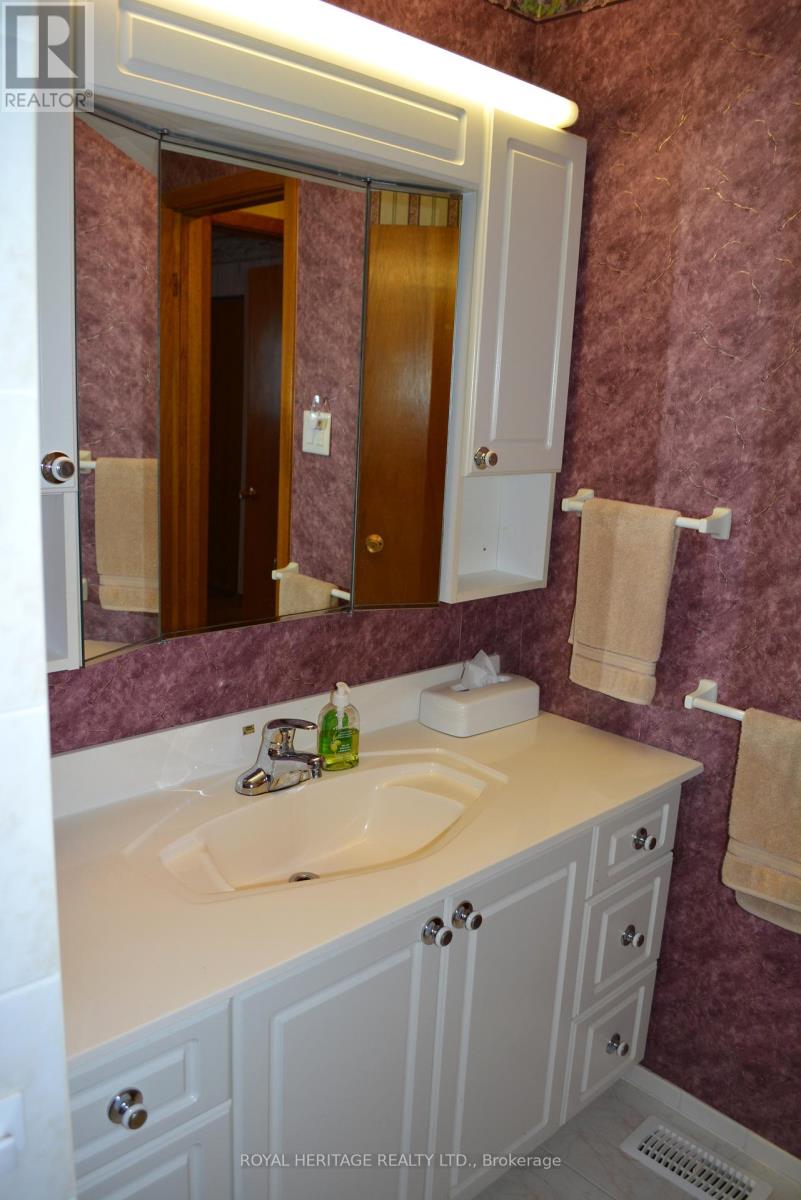62 Brant Court, Oshawa, Ontario  L1G 4M9 - Photo 23 - E12410904