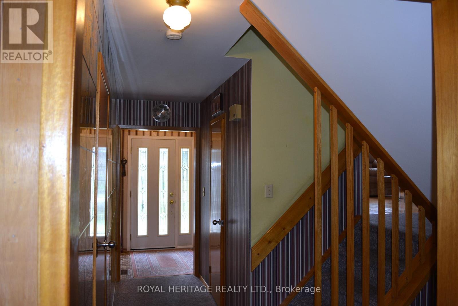 62 Brant Court, Oshawa, Ontario  L1G 4M9 - Photo 9 - E12410904
