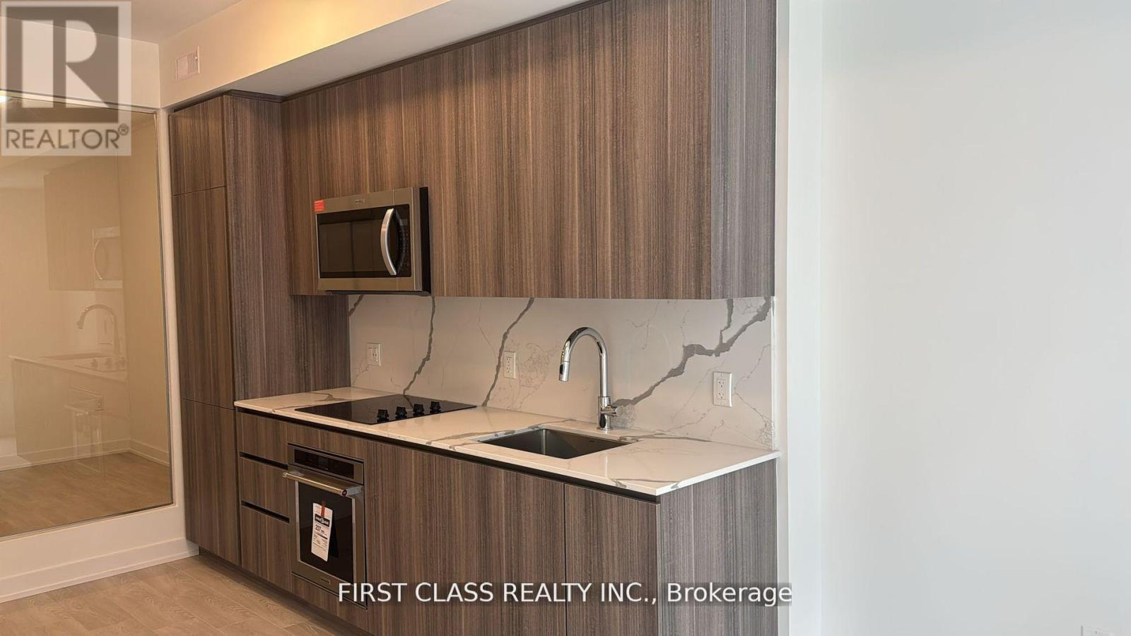 626 - 15 Richardson Street, Toronto, Ontario  M5A 0Y5 - Photo 2 - C12410917