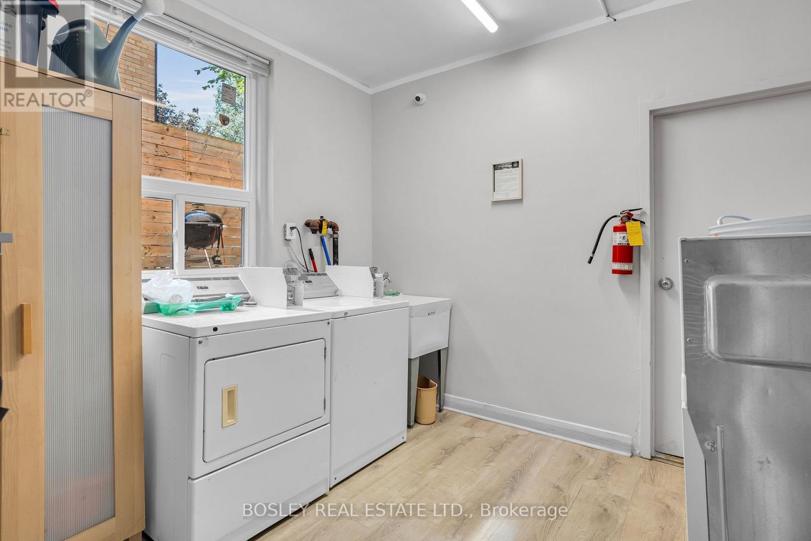 5 - 41 Marina Avenue, Toronto, Ontario  M8W 1K5 - Photo 20 - W12410529