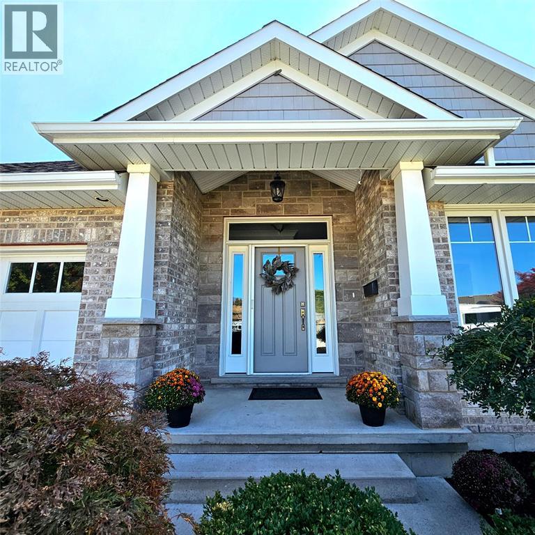 142 Madison D'andrea Avenue, Sarnia, Ontario  N7S 6L9 - Photo 4 - 25023727