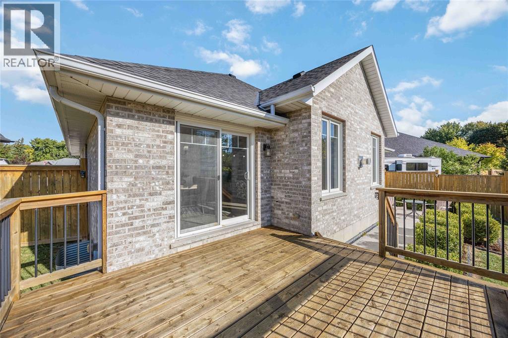 142 Madison D'andrea Avenue, Sarnia, Ontario  N7S 6L9 - Photo 32 - 25023727