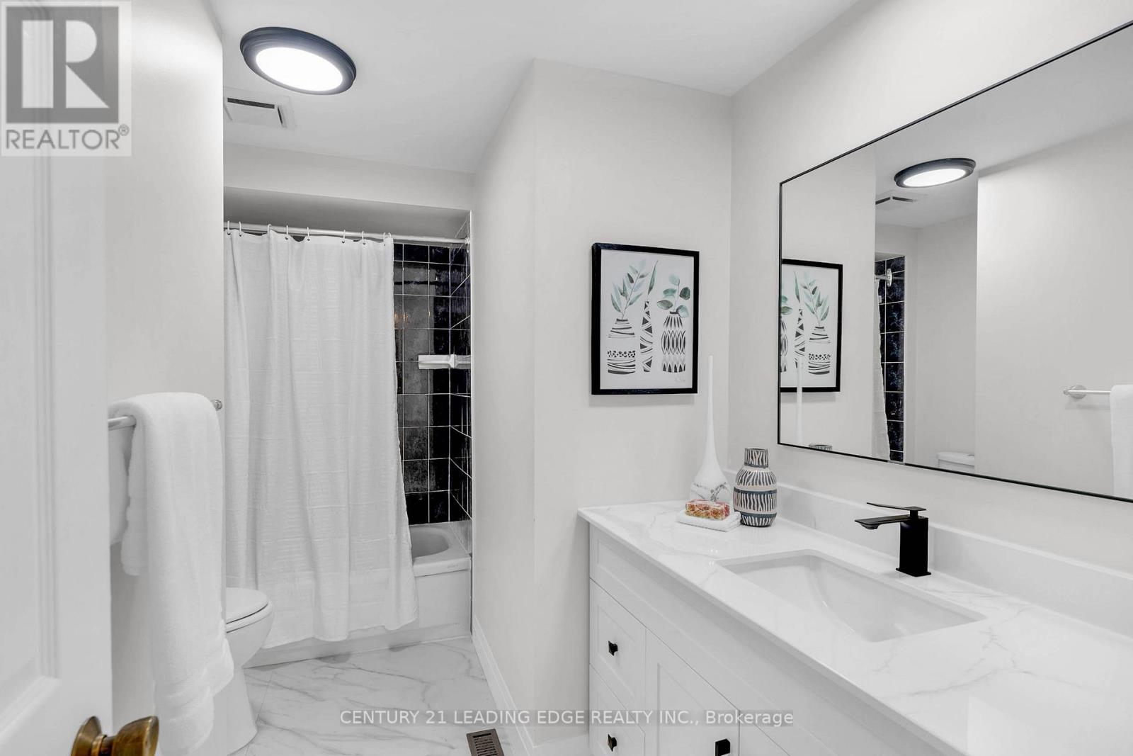 39 Lavron Court, Markham, Ontario  L3S 2N8 - Photo 24 - N12410928