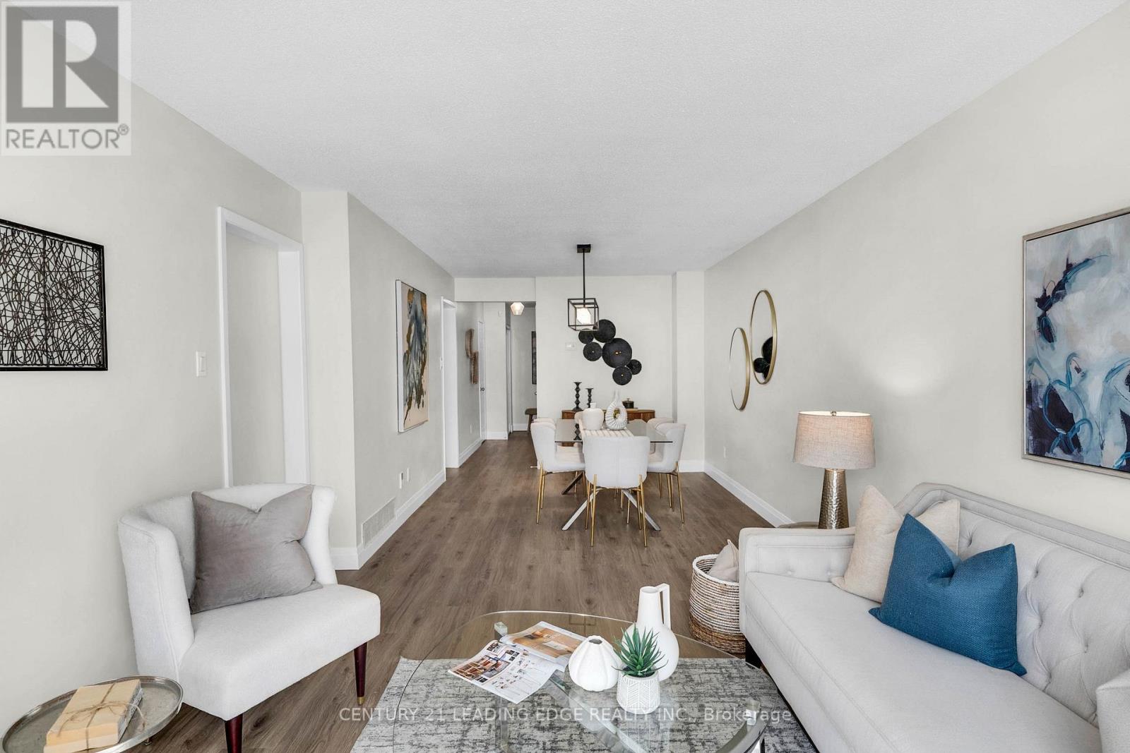 39 Lavron Court, Markham, Ontario  L3S 2N8 - Photo 6 - N12410928