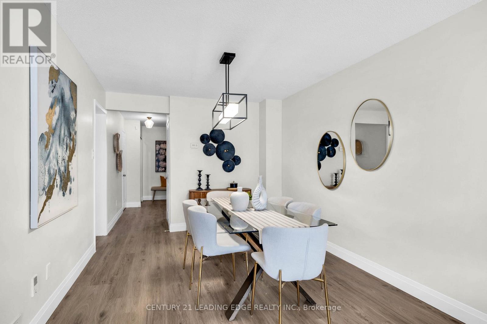 39 Lavron Court, Markham, Ontario  L3S 2N8 - Photo 7 - N12410928