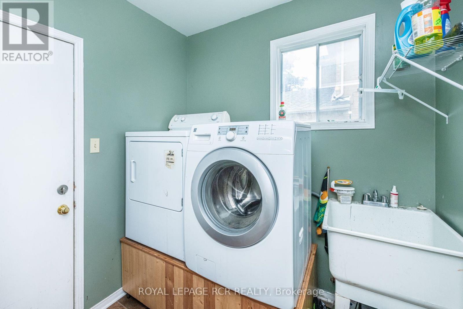 155 Patterson Road, Barrie, Ontario  L4N 7B8 - Photo 11 - S12410912