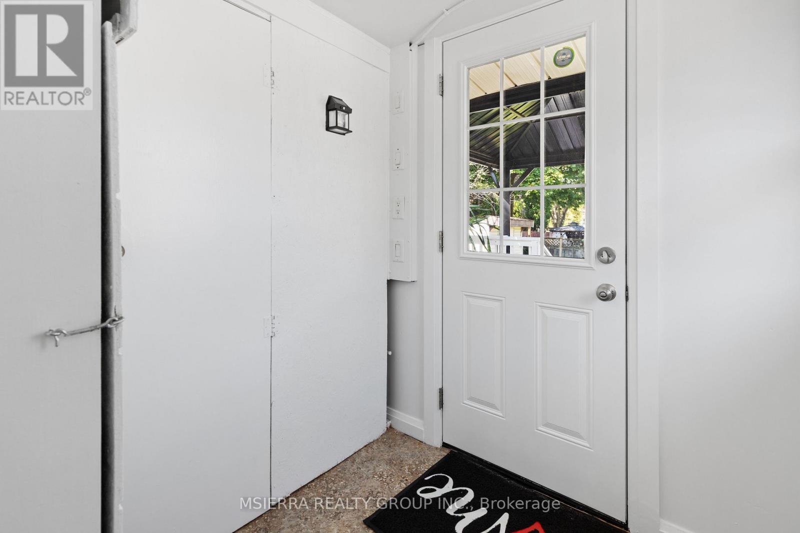 59 Hamilton Street, St. Catharines, Ontario  L2S 1K8 - Photo 19 - X12410919