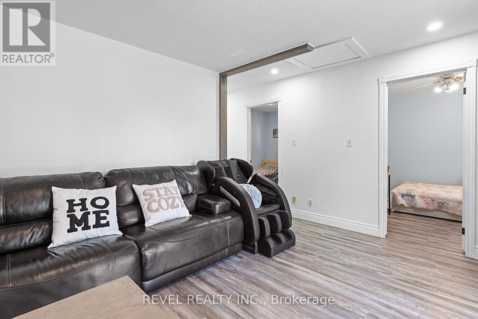 Lorem Ipsum Dolor Si, Kawartha Lakes, Ontario  K9V  - Photo 13 - DEMO28879002