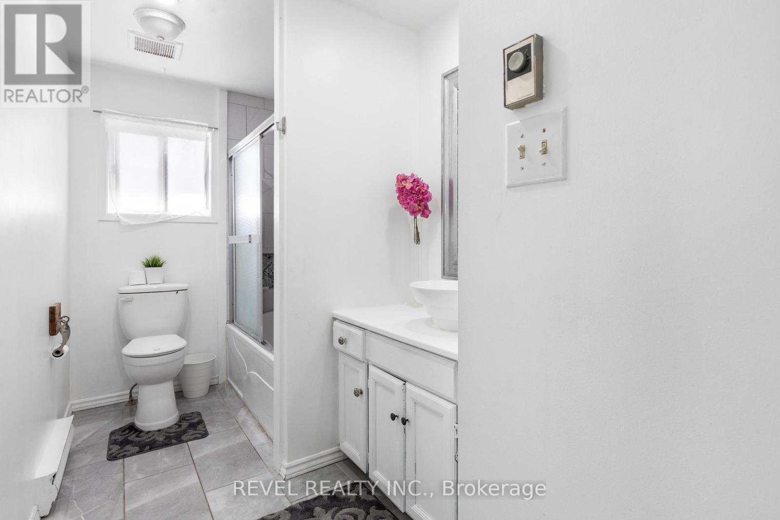 Lorem Ipsum Dolor Si, Kawartha Lakes, Ontario  K9V  - Photo 21 - DEMO28879002