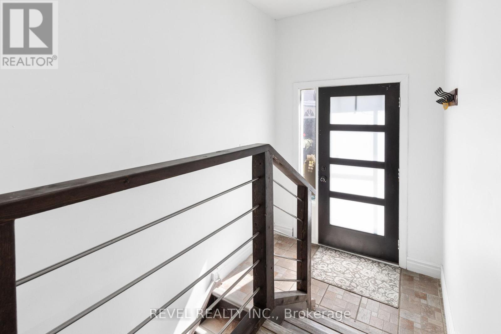 Lorem Ipsum Dolor Si, Kawartha Lakes, Ontario  K9V  - Photo 3 - DEMO28879002
