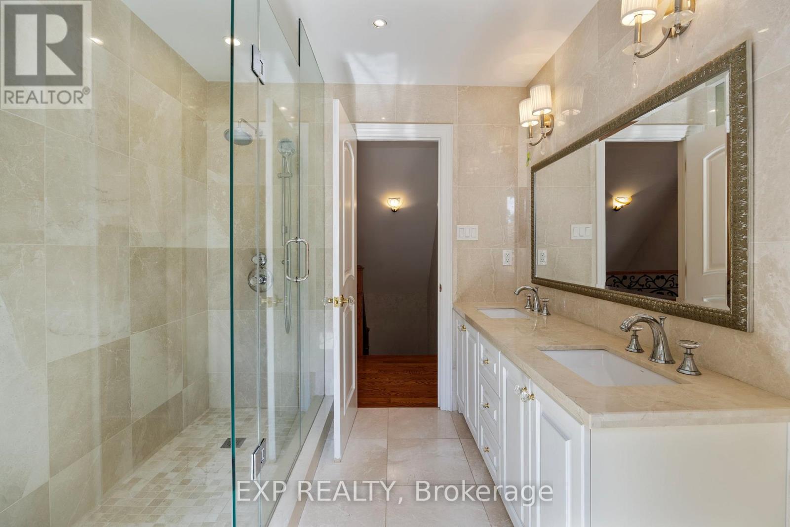 70 Hemingway Crescent N, Markham, Ontario  L3R 2V6 - Photo 18 - N12402303