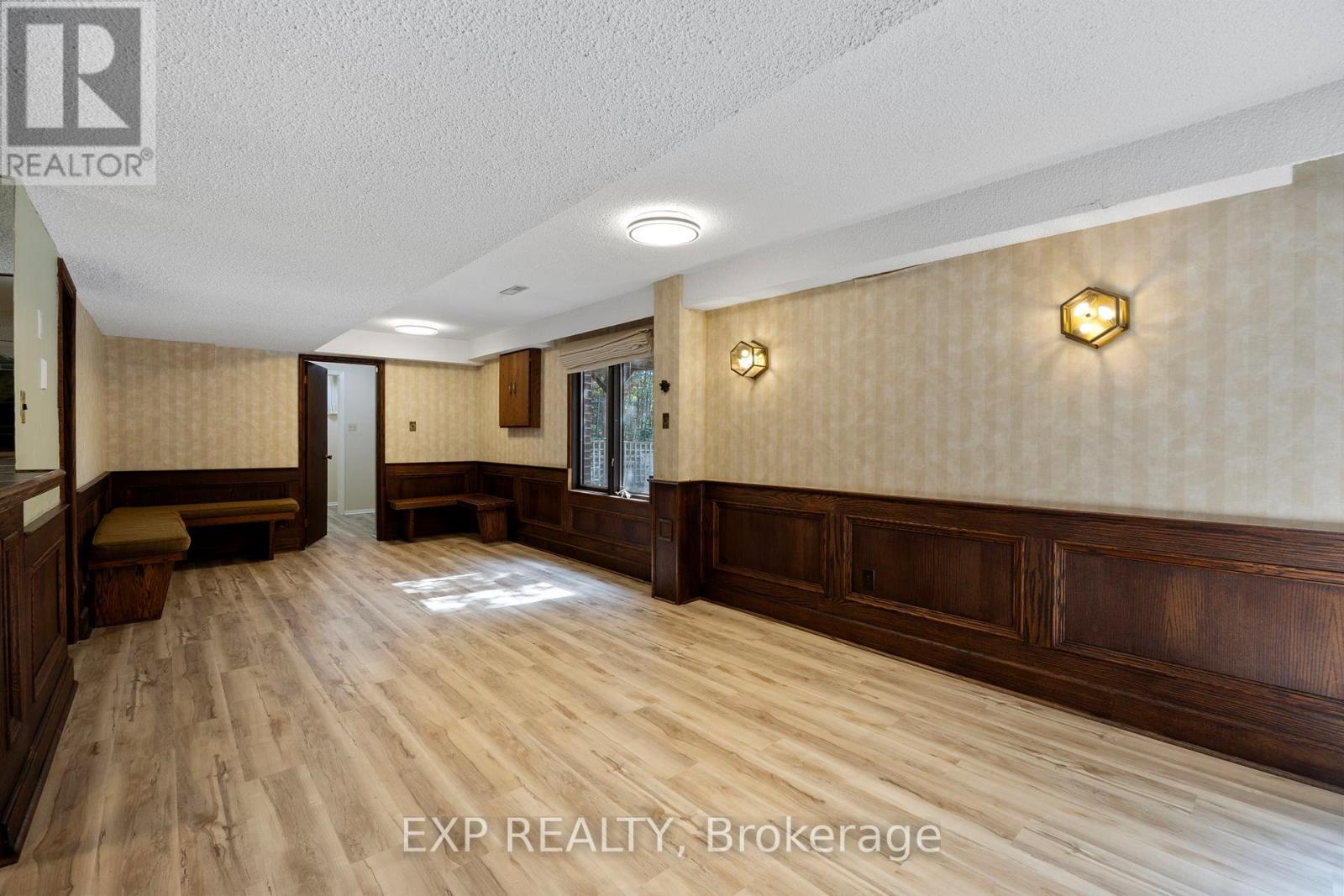 70 Hemingway Crescent N, Markham, Ontario  L3R 2V6 - Photo 37 - N12402303