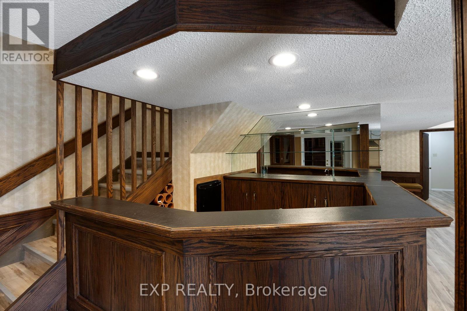 70 Hemingway Crescent N, Markham, Ontario  L3R 2V6 - Photo 46 - N12402303