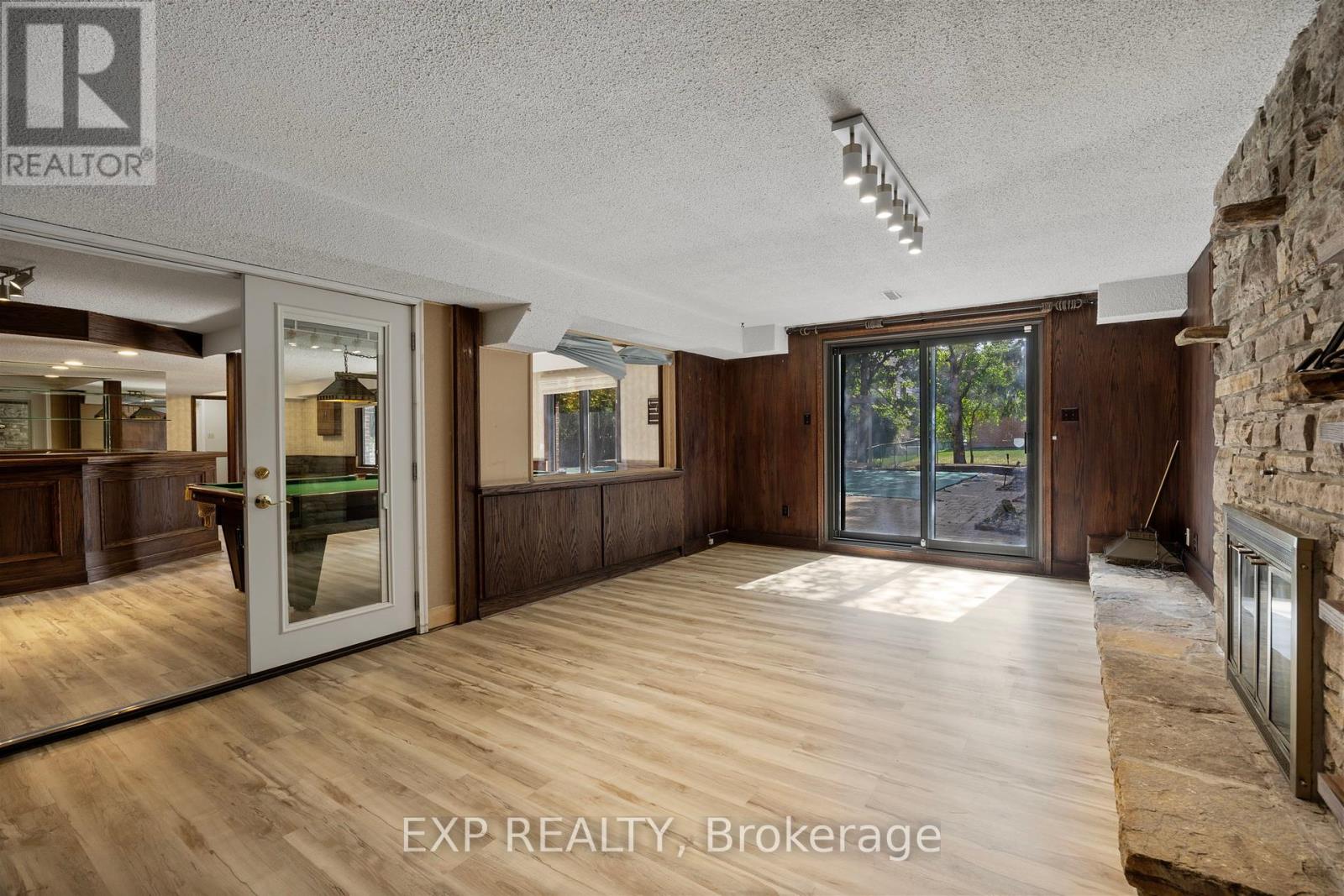70 Hemingway Crescent N, Markham, Ontario  L3R 2V6 - Photo 43 - N12402303