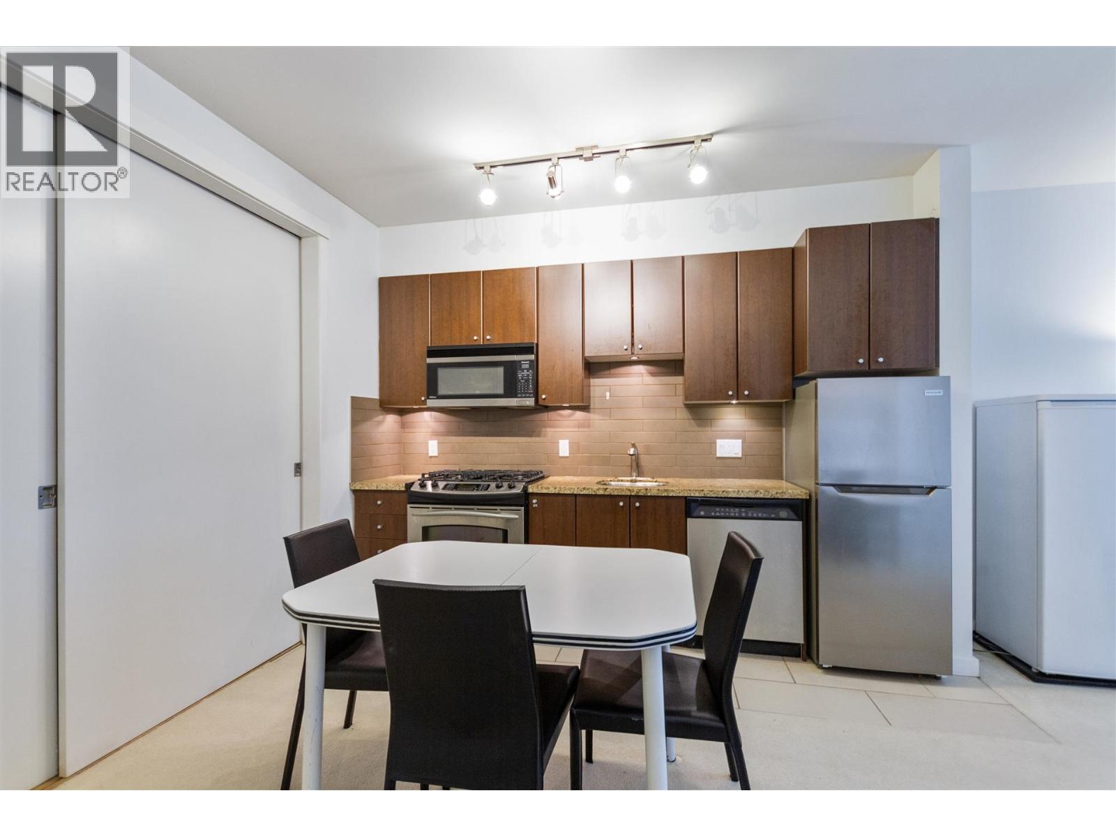 25 1863 Wesbrook Mall, Vancouver, British Columbia  V6T 2J7 - Photo 10 - R3049468