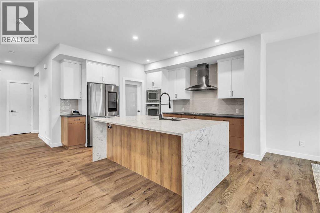 53 Amblehurst Gardens Nw, Calgary, Alberta  T3P 1Z9 - Photo 6 - A2257851