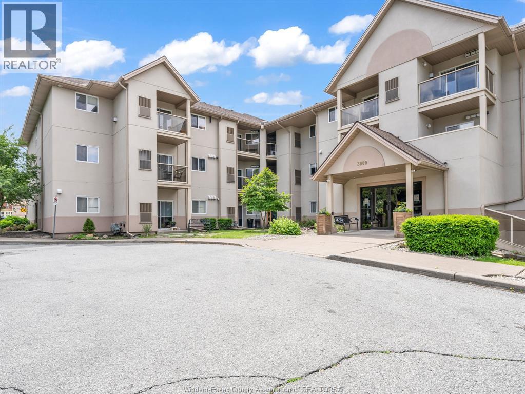 MLS# 25023748: 3000 SANDWICH STREET Unit# 303, Windsor, Canada