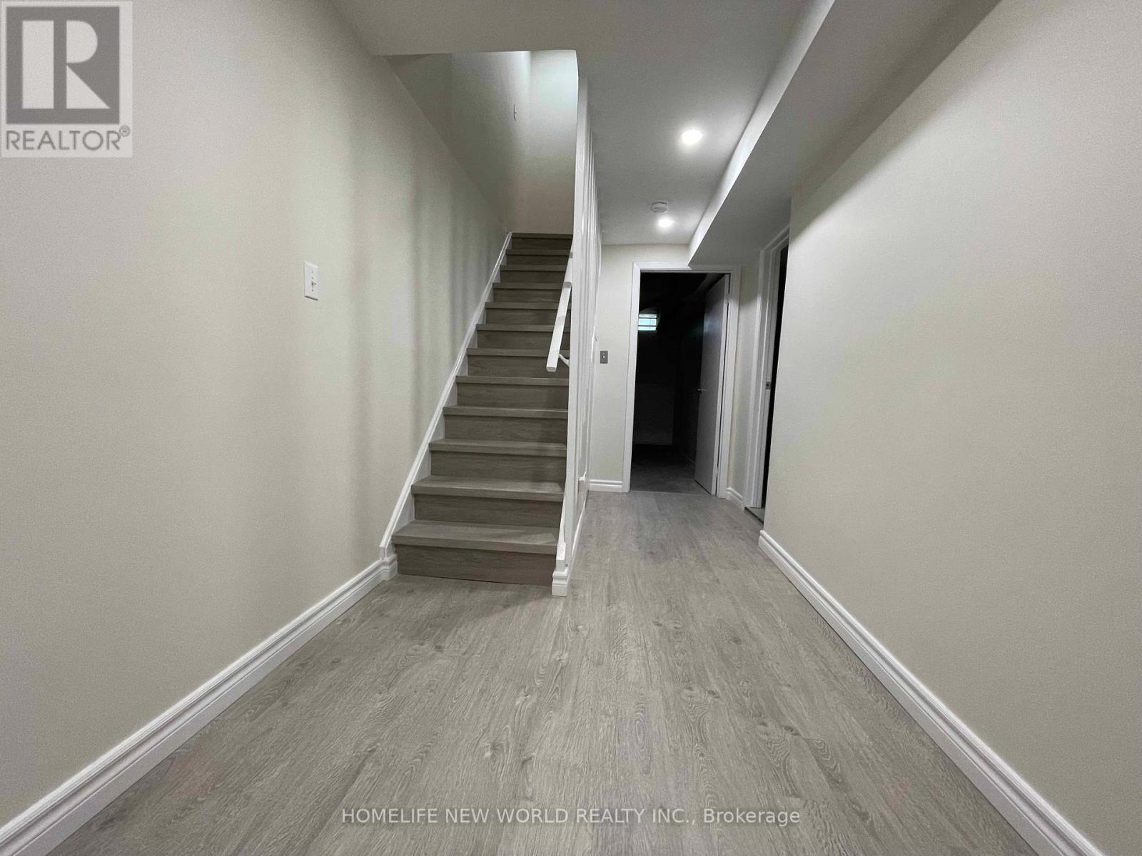 15 Duxford Crescent, Markham, Ontario  L3R 7B1 - Photo 17 - N12410936