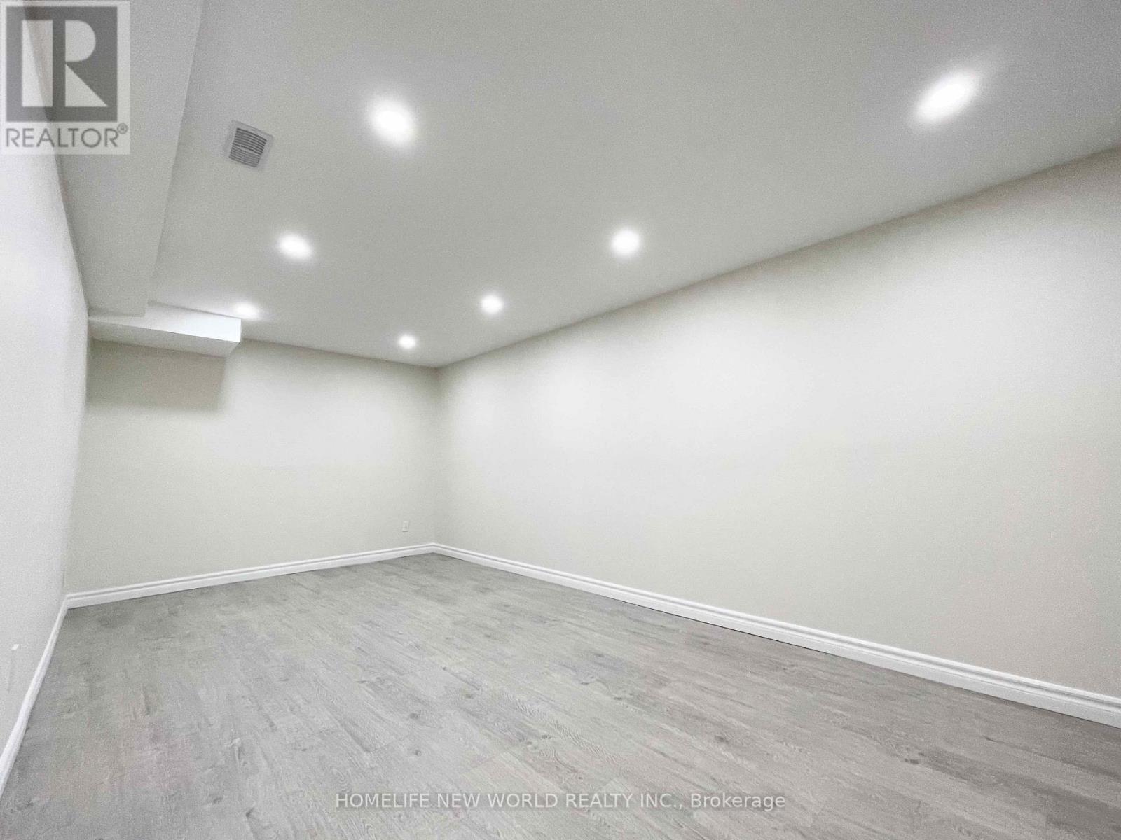 15 Duxford Crescent, Markham, Ontario  L3R 7B1 - Photo 19 - N12410936