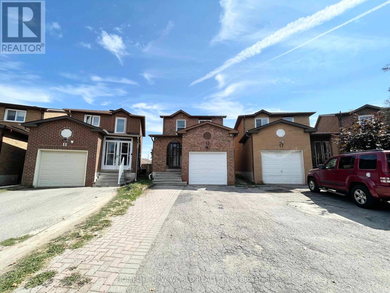 15 Duxford Crescent, Markham, Ontario  L3R 7B1 - Photo 2 - N12410936