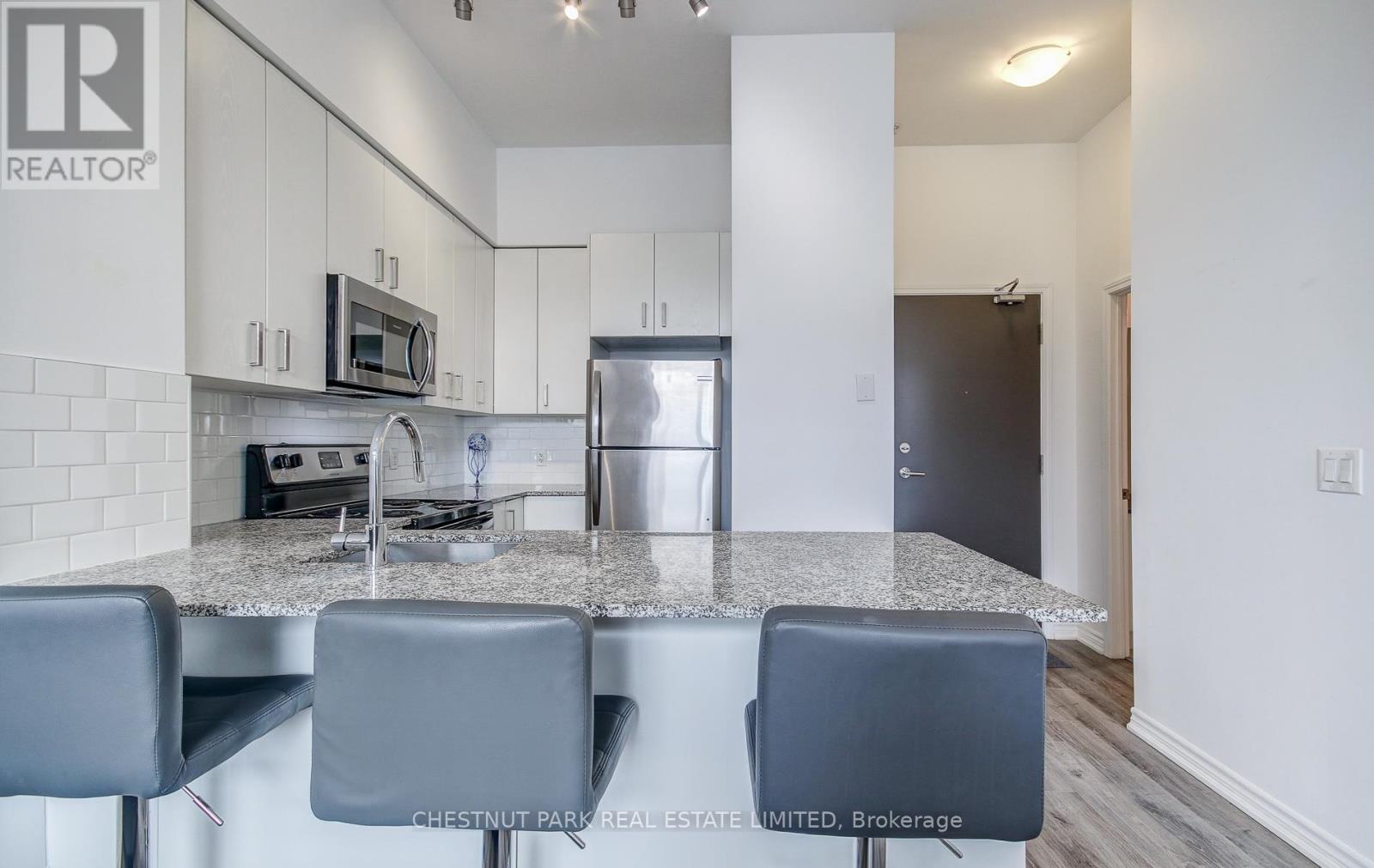 109 - 11611 Yonge Street, Richmond Hill, Ontario  L4E 1G2 - Photo 17 - N12410947