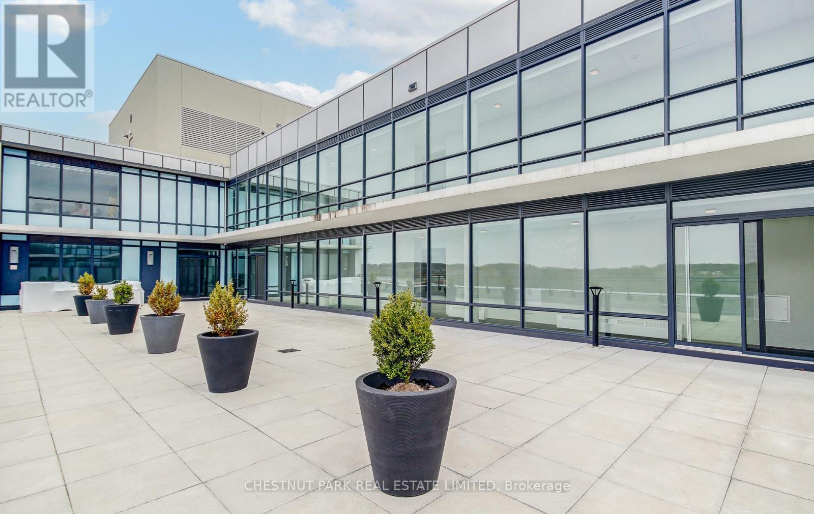 109 - 11611 Yonge Street, Richmond Hill, Ontario  L4E 1G2 - Photo 27 - N12410947