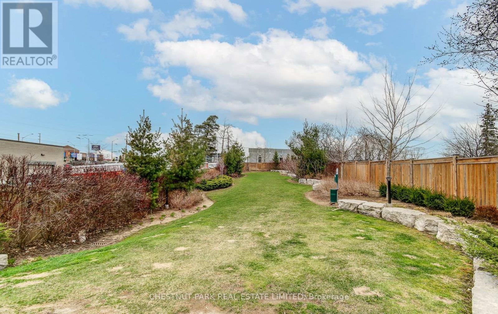 109 - 11611 Yonge Street, Richmond Hill, Ontario  L4E 1G2 - Photo 32 - N12410947