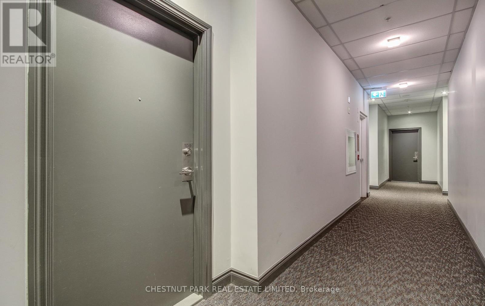 109 - 11611 Yonge Street, Richmond Hill, Ontario  L4E 1G2 - Photo 6 - N12410947