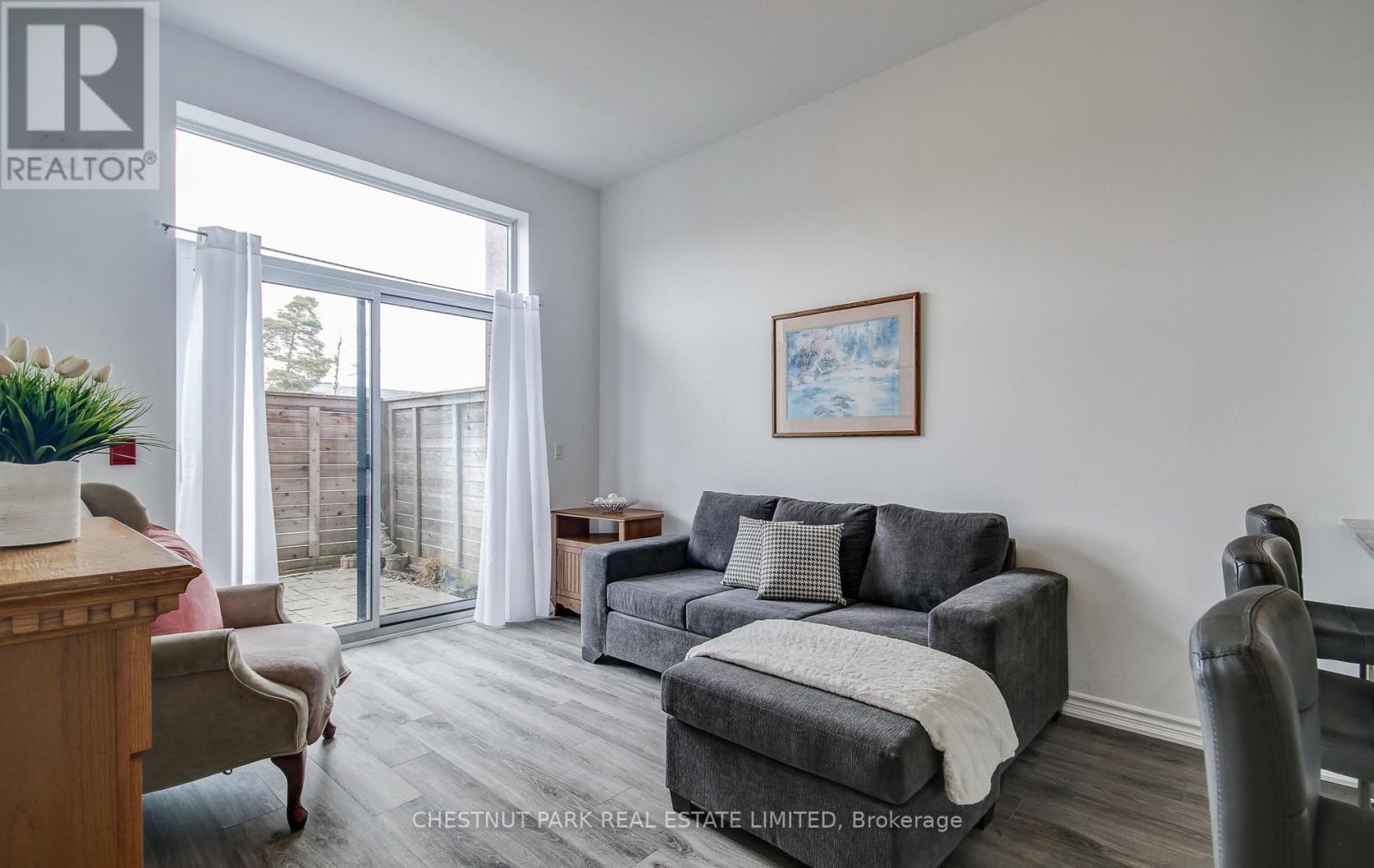 109 - 11611 Yonge Street, Richmond Hill, Ontario  L4E 1G2 - Photo 8 - N12410947