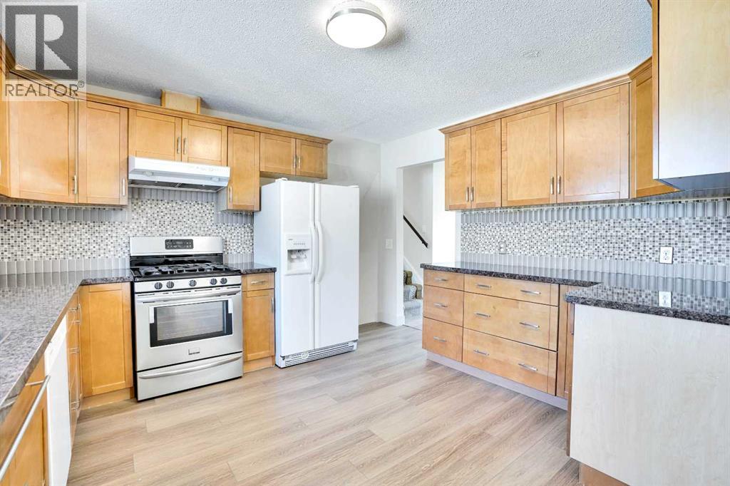 524 Whitehorn Way Ne, Calgary, Alberta  T1Y 2A4 - Photo 3 - A2253855