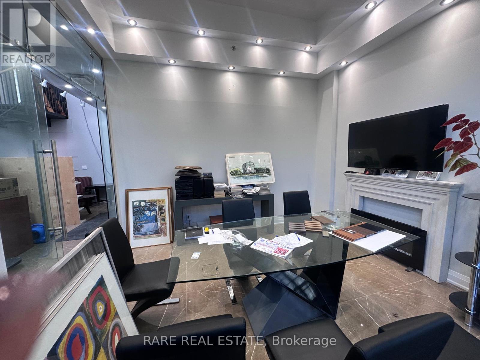 14 - 800 Petrolia Road, Toronto, Ontario  M3J 3K4 - Photo 3 - W12410956