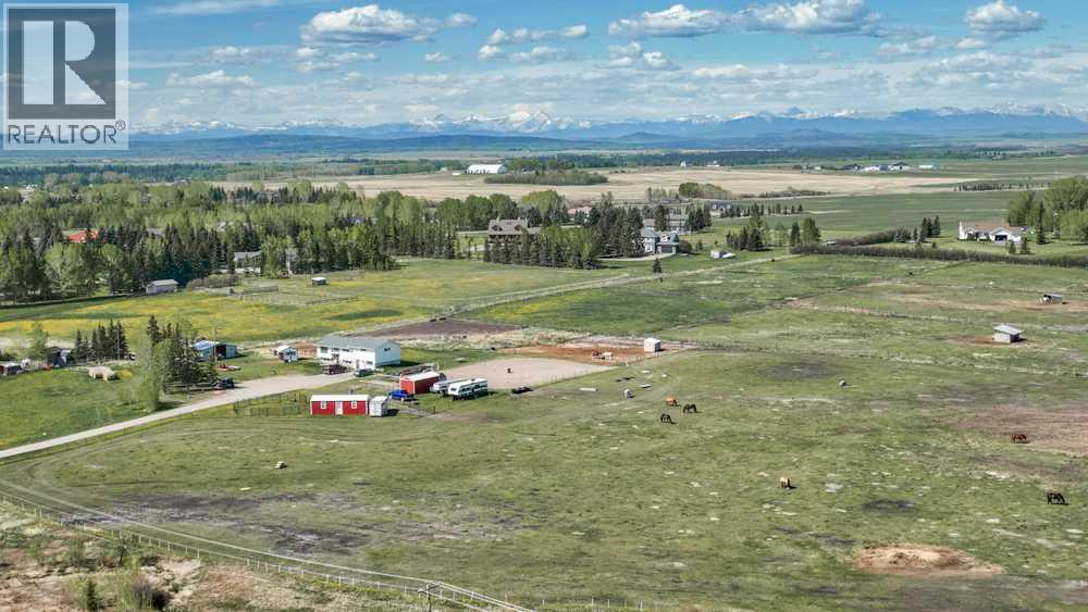 243201 Range Road 33, Rural Rocky View County, Alberta  T3Z 2E6 - Photo 3 - A2209793