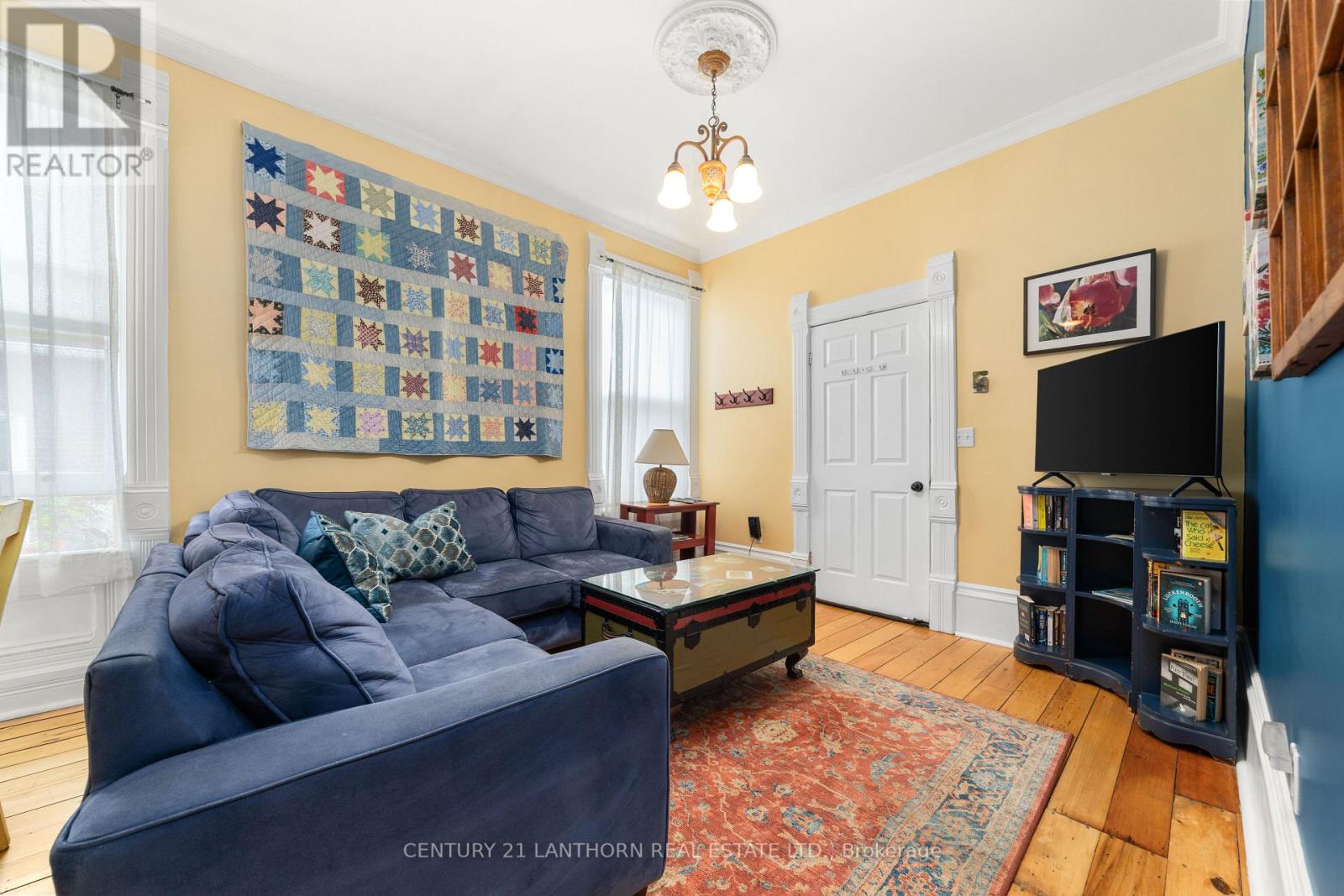 56 Mary Street, Prince Edward County, Ontario  K0K 2T0 - Photo 10 - X12410982