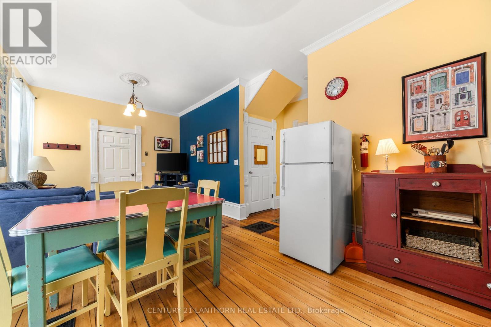 56 Mary Street, Prince Edward County, Ontario  K0K 2T0 - Photo 11 - X12410982