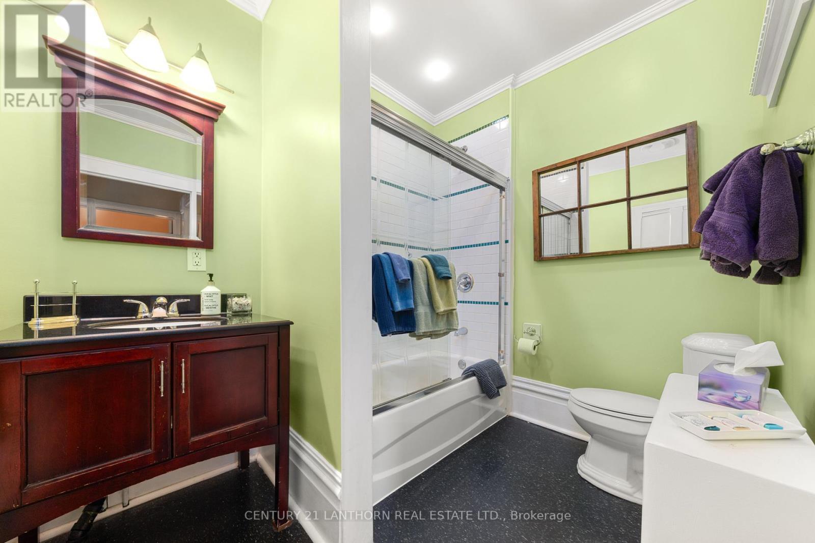 56 Mary Street, Prince Edward County, Ontario  K0K 2T0 - Photo 14 - X12410982