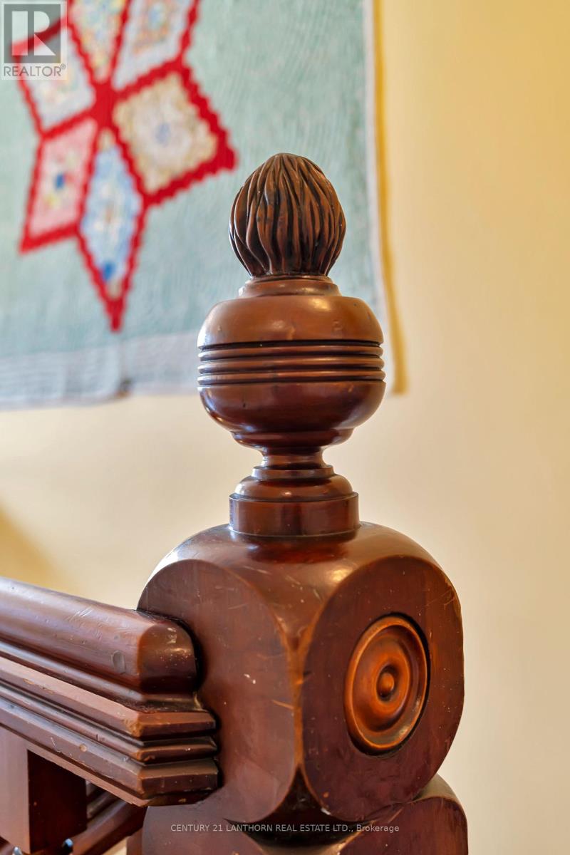 56 Mary Street, Prince Edward County, Ontario  K0K 2T0 - Photo 17 - X12410982