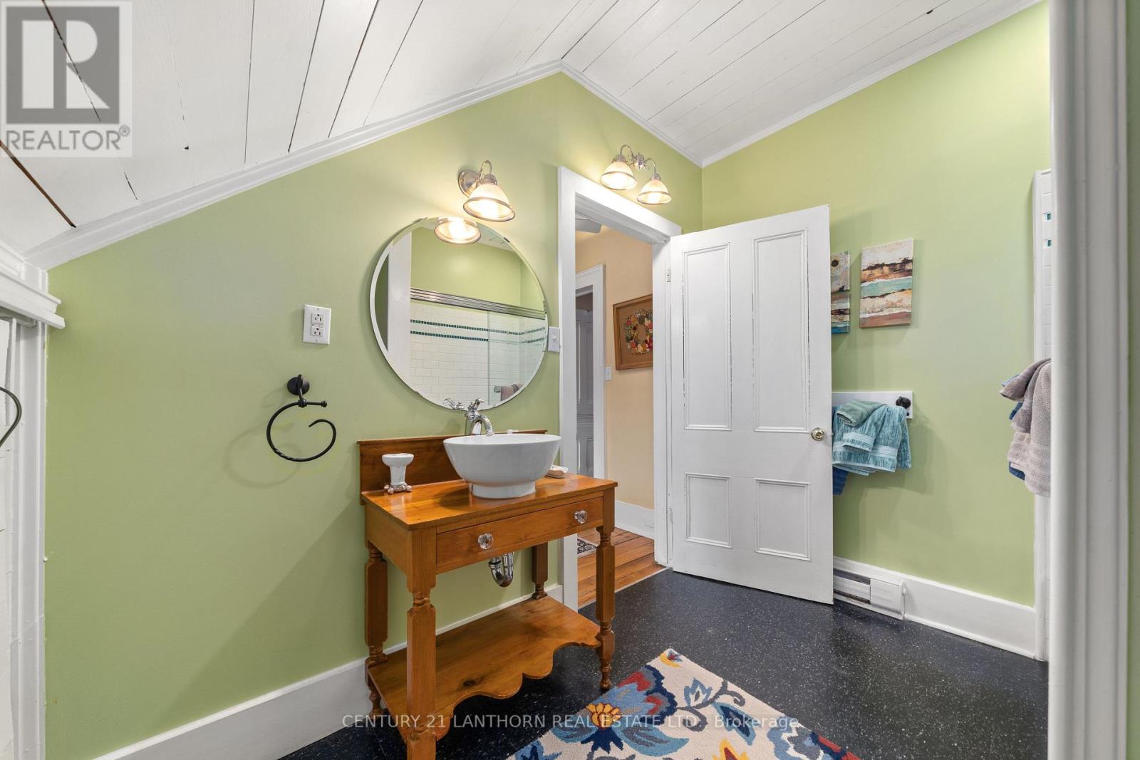 56 Mary Street, Prince Edward County, Ontario  K0K 2T0 - Photo 35 - X12410982