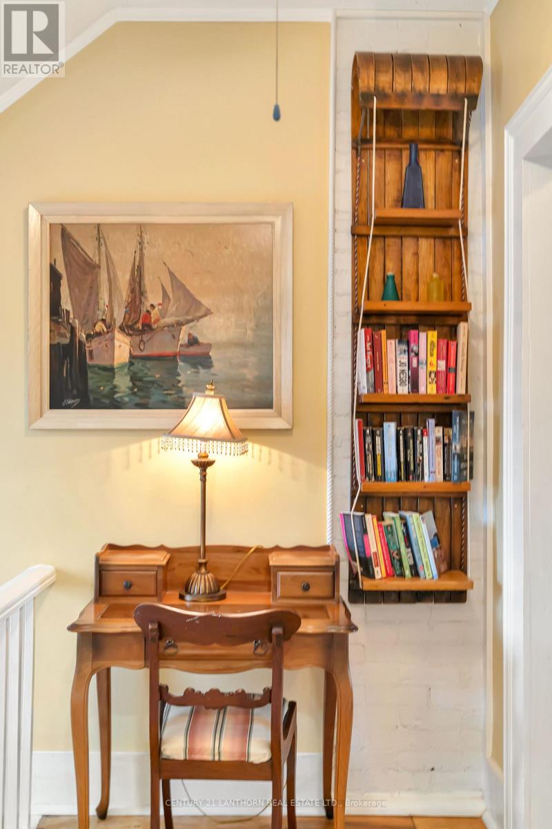 56 Mary Street, Prince Edward County, Ontario  K0K 2T0 - Photo 36 - X12410982