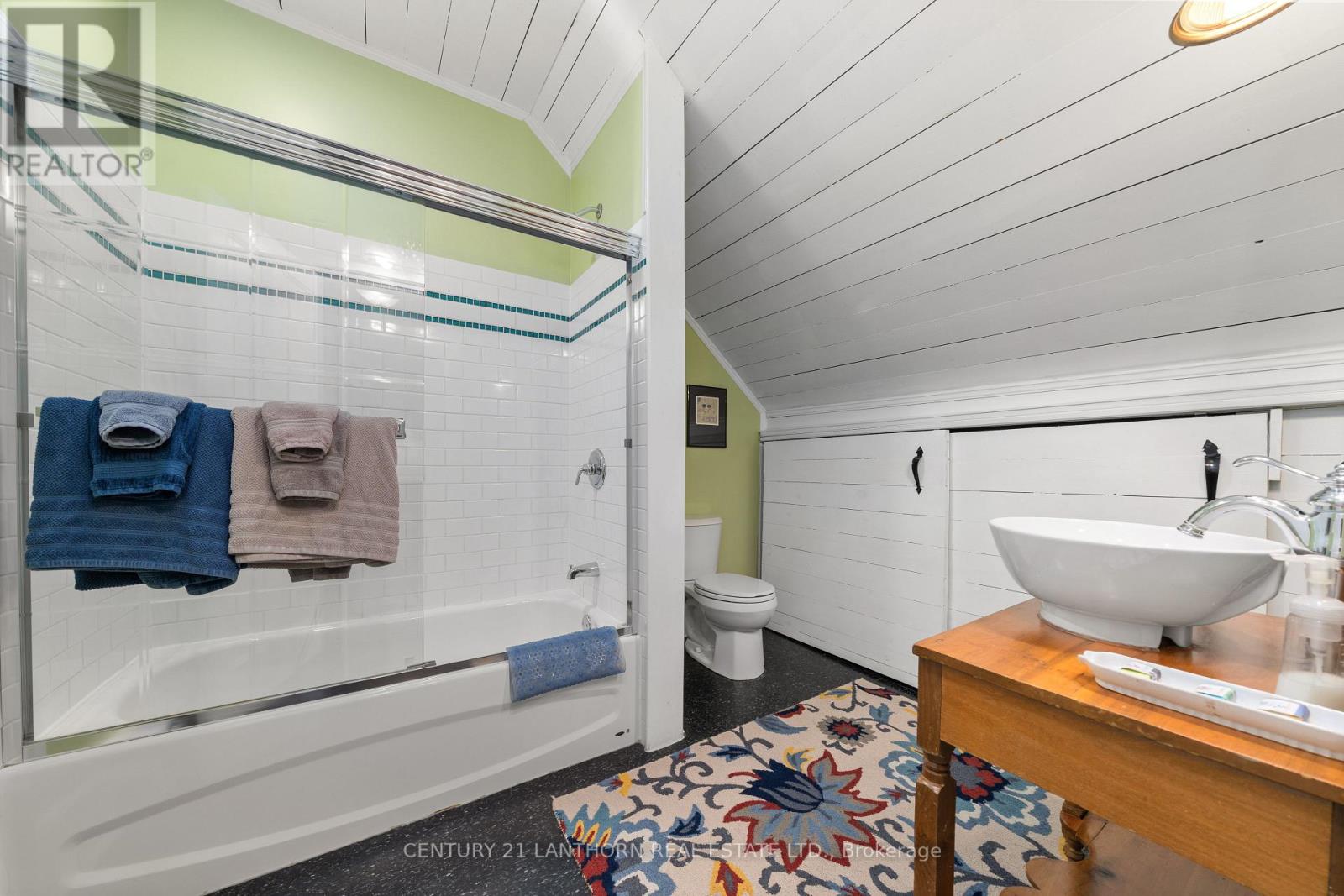 56 Mary Street, Prince Edward County, Ontario  K0K 2T0 - Photo 38 - X12410982