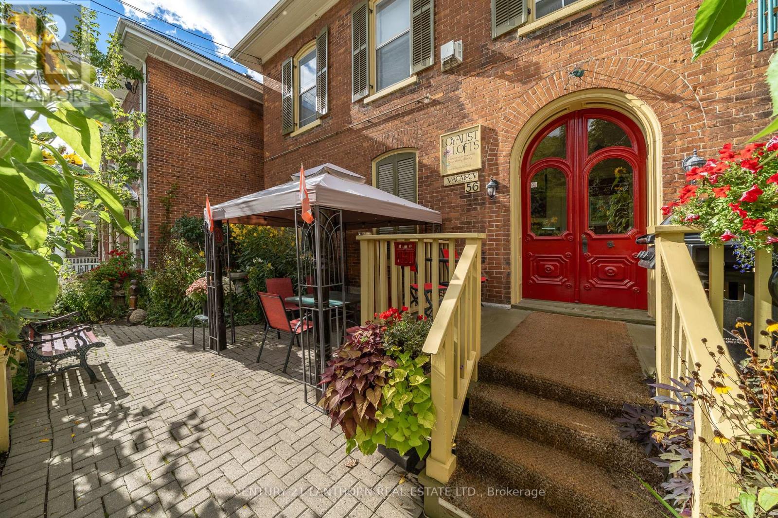 56 Mary Street, Prince Edward County, Ontario  K0K 2T0 - Photo 4 - X12410982