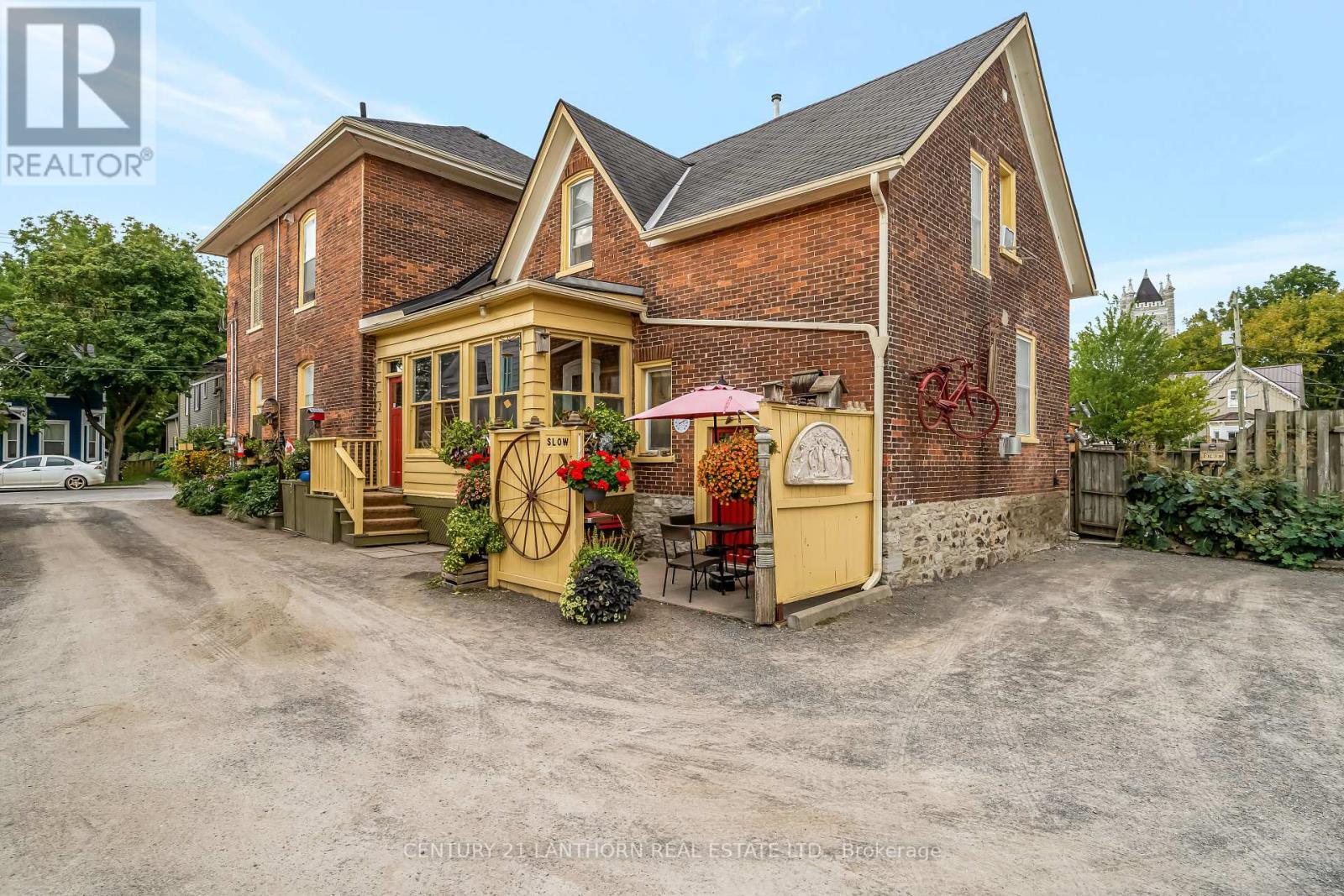 56 Mary Street, Prince Edward County, Ontario  K0K 2T0 - Photo 7 - X12410982