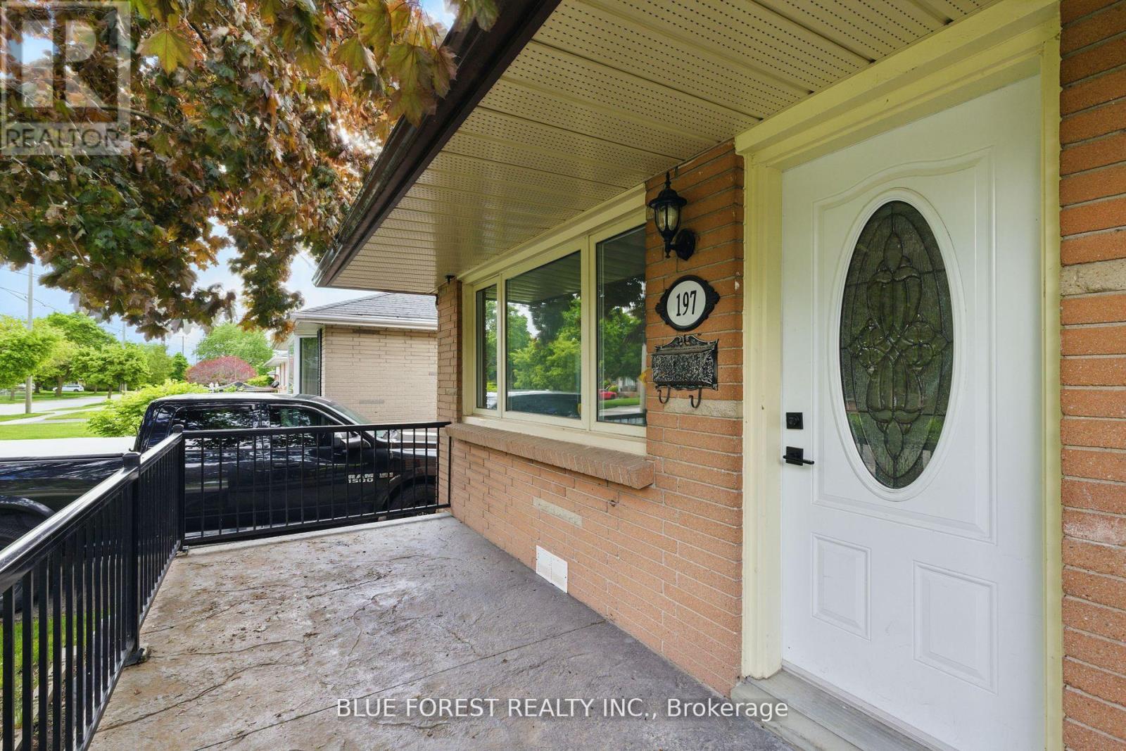 197 Atkinson Boulevard, London East, Ontario  N5W 4Z5 - Photo 3 - X12410967