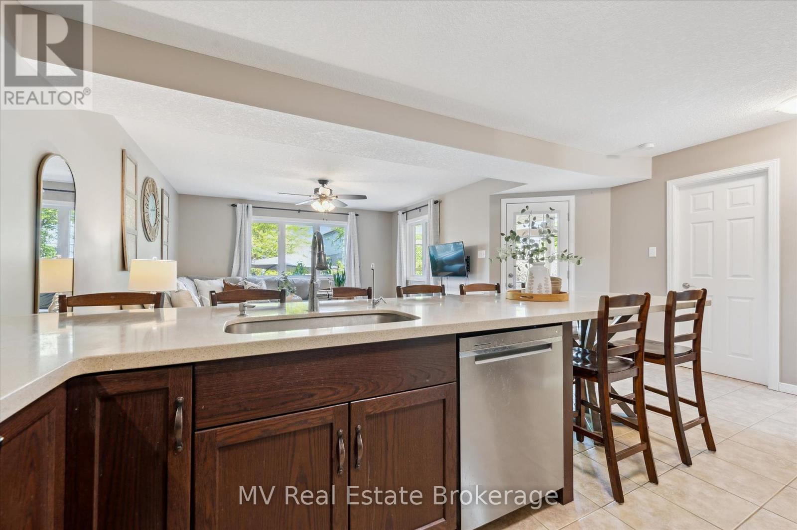 71 Healey Street, Centre Wellington, Ontario  N0B 1S0 - Photo 11 - X12410980