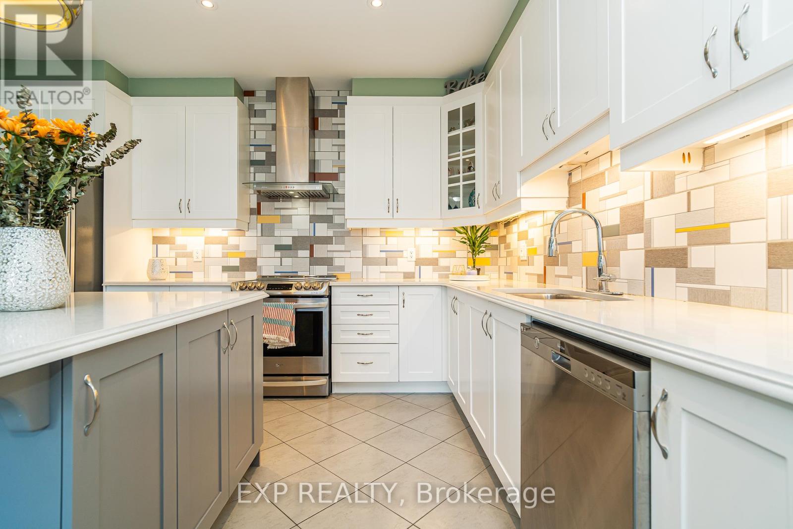 722 Devario Crescent, Ottawa, Ontario  K2J 6H3 - Photo 3 - X12410986