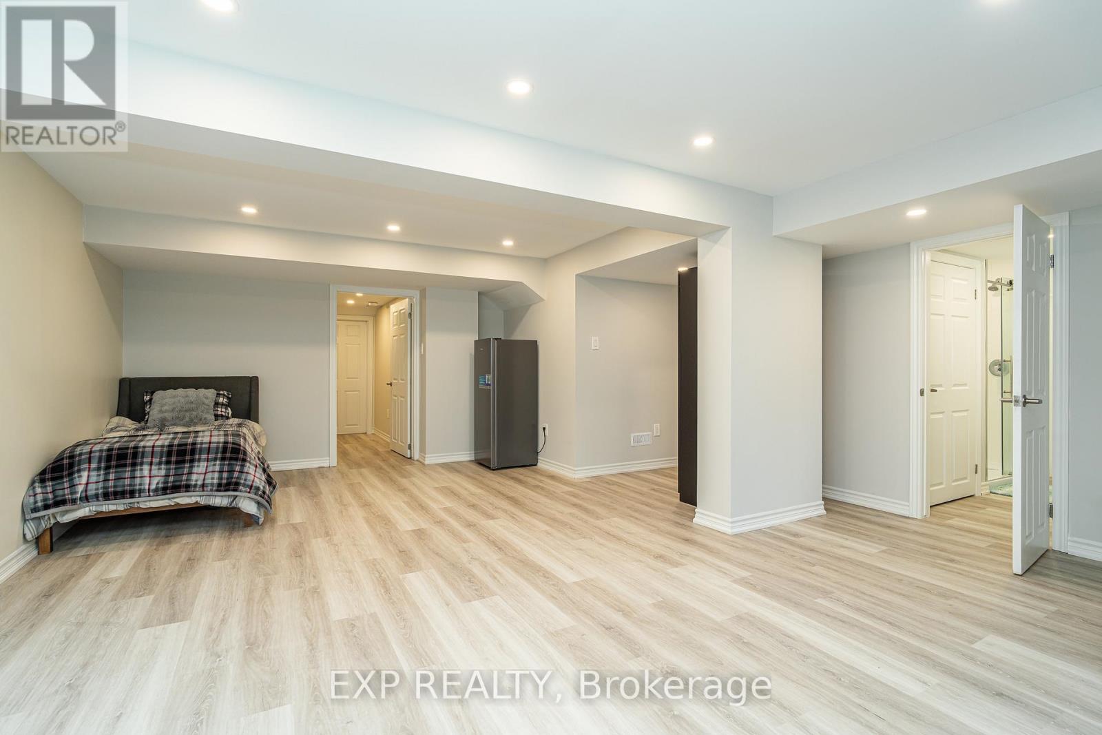 722 Devario Crescent, Ottawa, Ontario  K2J 6H3 - Photo 42 - X12410986