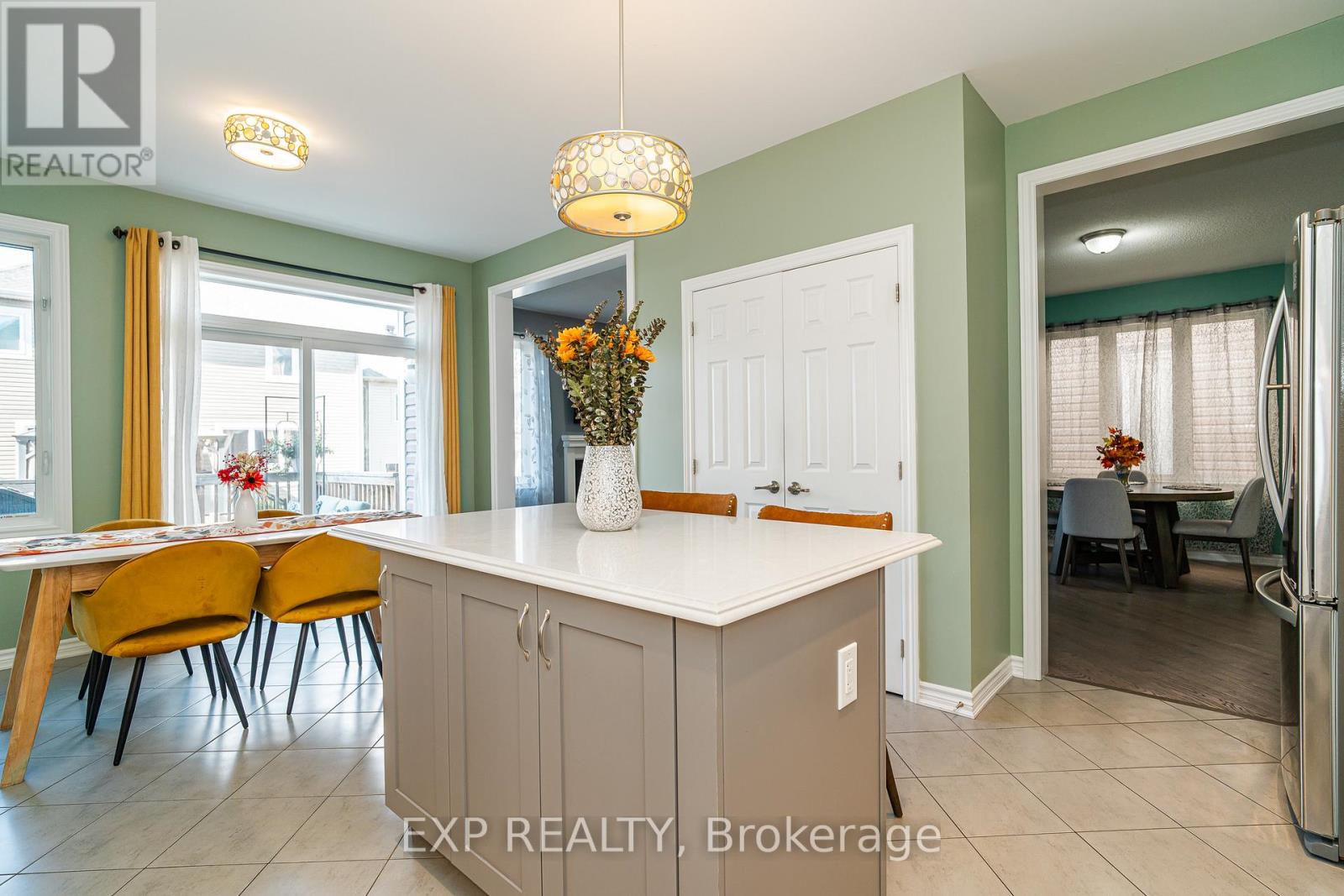722 Devario Crescent, Ottawa, Ontario  K2J 6H3 - Photo 6 - X12410986