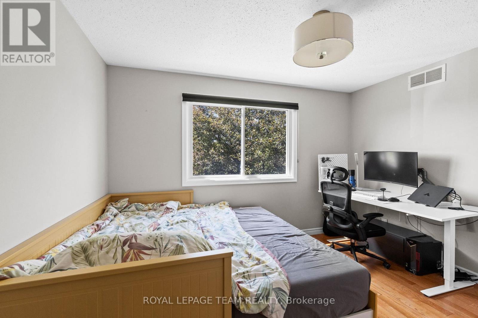 35 Ivylea Street, Ottawa, Ontario  K2G 4X1 - Photo 18 - X12410993